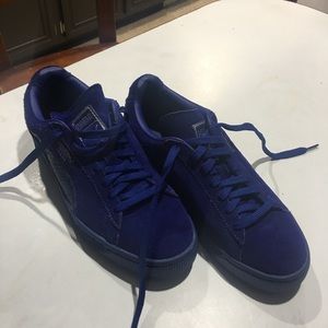 Pumas Shoes Suede size 6 men